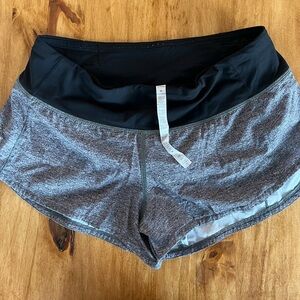 Women’s Lululemon Speed Up Low-Rise 2.5” shorts